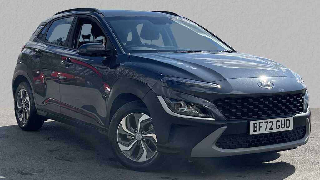 Compare Hyundai Kona 1.6 Gdi Hybrid Se Connect Dct BF72GUD Grey