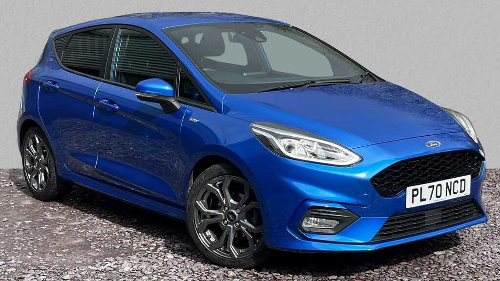 Compare Ford Fiesta Fiesta Startline Edition T PL70NCD Blue