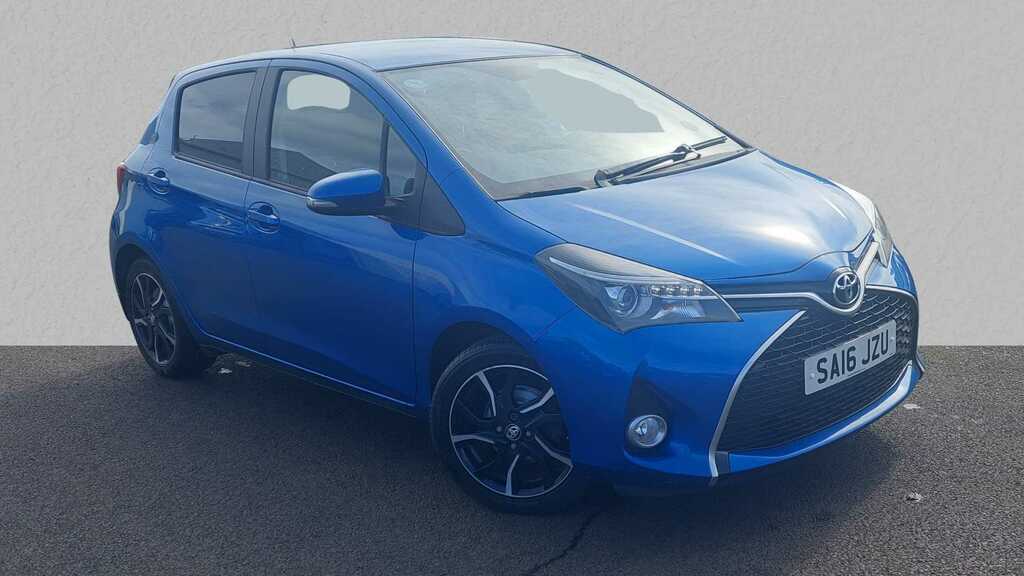 Compare Toyota Yaris 1.33 Vvt-i Design SA16JZU Blue