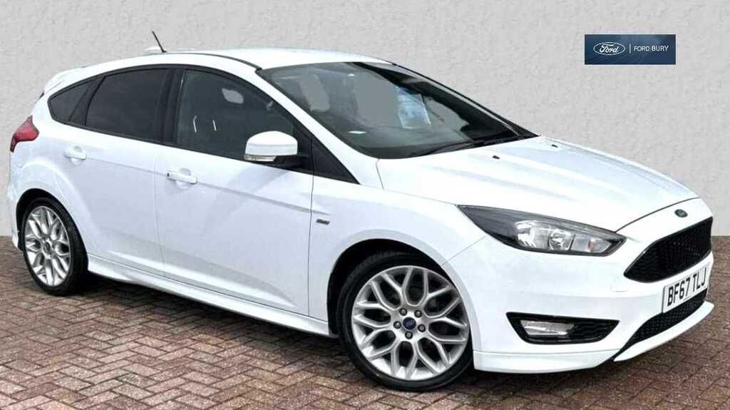 Compare Ford Focus 1.0 Ecoboost 125 St-line BF67TLJ White