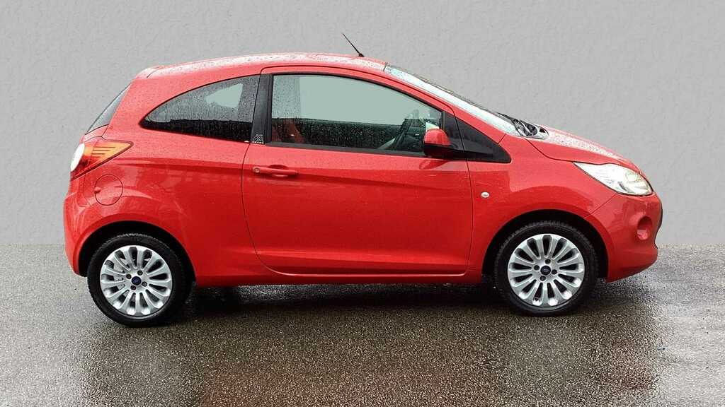 Compare Ford KA 1.2 Zetec Start Stop MW64NNR Red