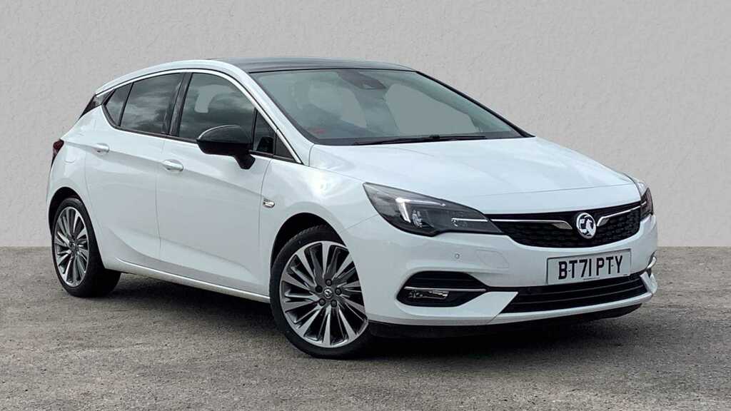 Compare Vauxhall Astra 1.2 Turbo 145 Griffin Edition BT71PTY White