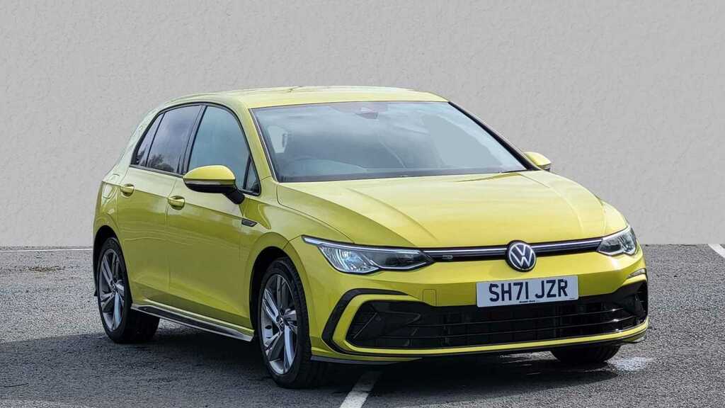 Compare Volkswagen Golf 1.5 Tsi 150 R-line SH71JZR Yellow