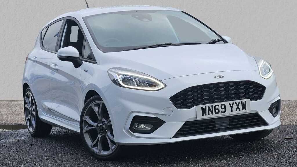 Compare Ford Fiesta 1.0 Ecoboost 125 St-line WM69YXW White