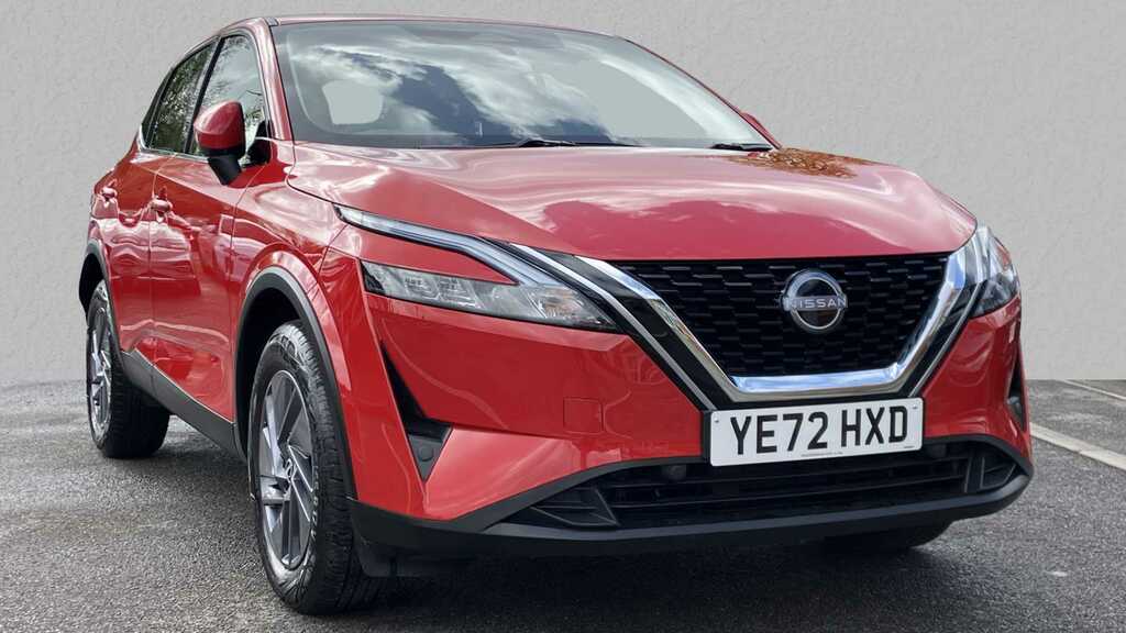 Compare Nissan Qashqai 1.3 Dig-t Mh Acenta Premium YE72HXD Red