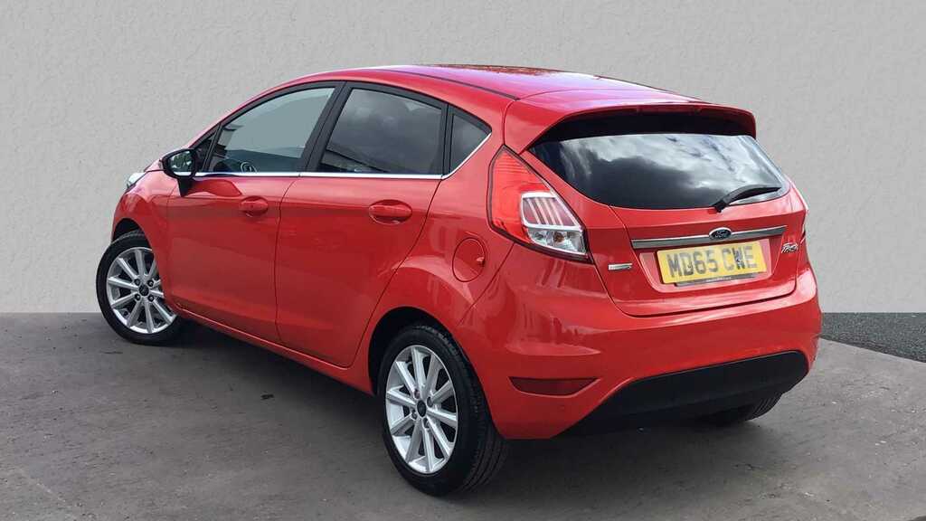 Compare Ford Fiesta 1.0 Ecoboost Titanium Powershift MD65CWE Red