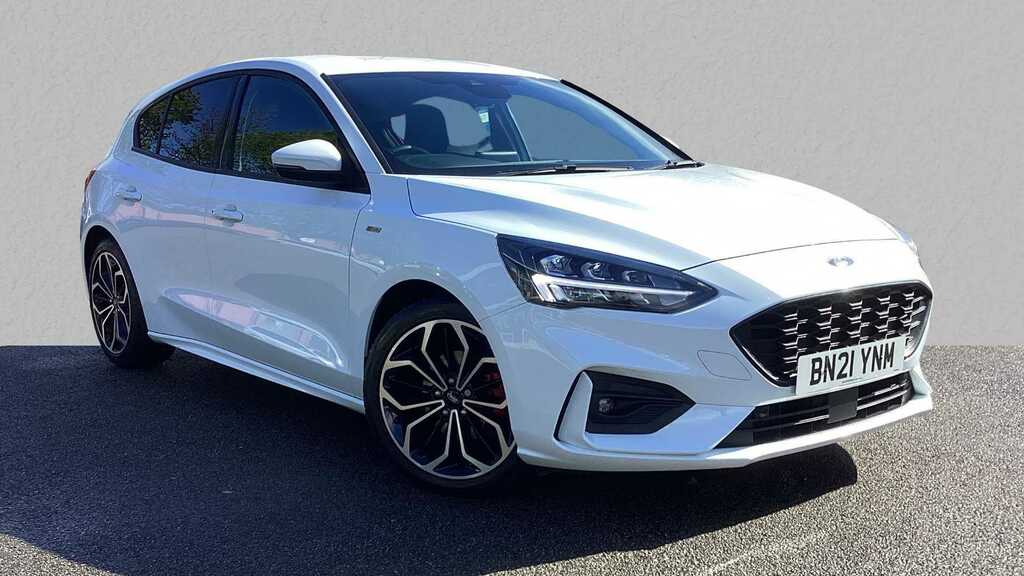Compare Ford Focus 1.0 Ecoboost Hybrid Mhev 125 St-line X Edition BN21YNM White
