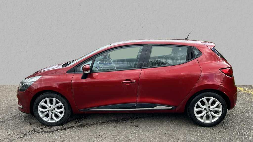 Compare Renault Clio 0.9 Tce 90 Dynamique Nav MM17TZV Red