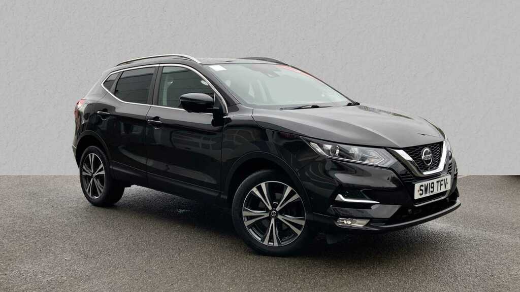 Compare Nissan Qashqai 1.5 Dci 115 N-connecta Dct SW19TFV Black