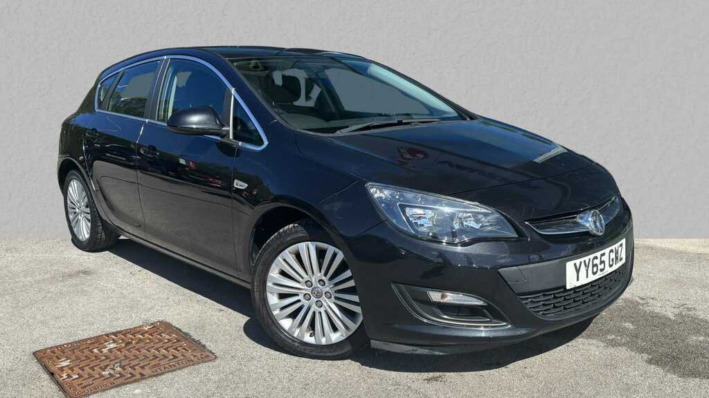 Compare Vauxhall Astra 1.6I 16V Excite YY65GWZ Black