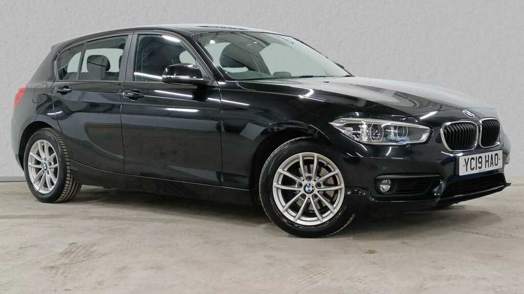 Compare BMW 1 Series 118I Se Business YC19HAO Black