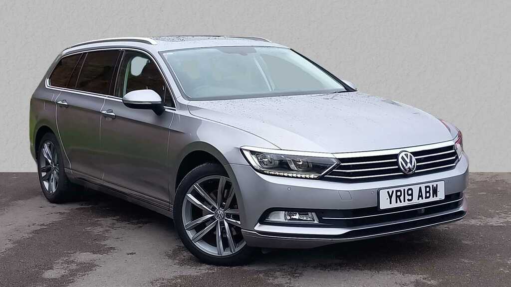 Compare Volkswagen Passat 2.0 Tdi Gt Panoramic Roof YR19ABW Silver
