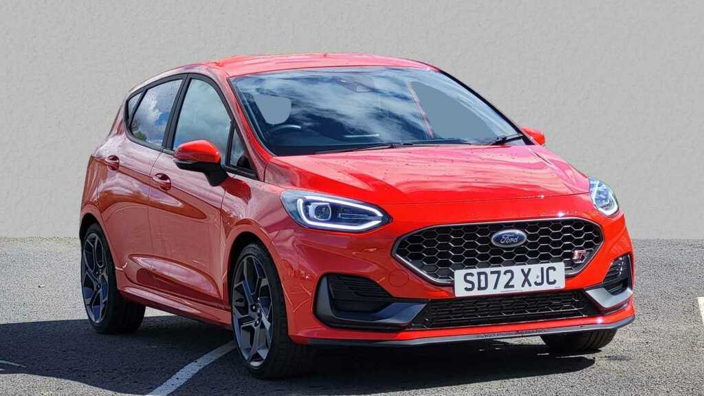 Compare Ford Fiesta 1.5 Ecoboost St-3 SD72XJC Red