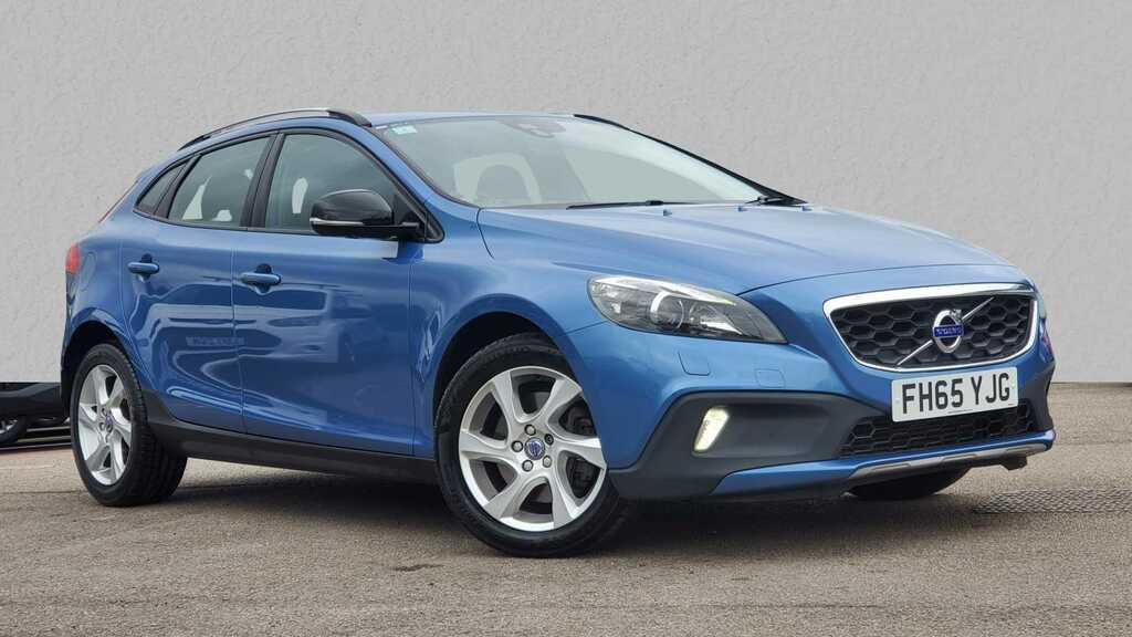 Compare Volvo V40 Cross Country D2 120 Cross Country Lux Geartronic FH65YJG Blue
