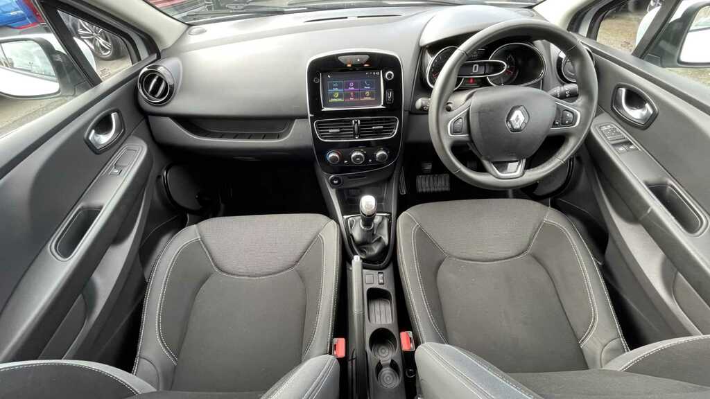 Compare Renault Clio 1.2 16V Dynamique Nav SG17GFN White