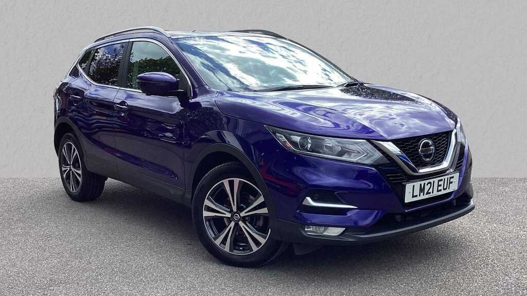 Compare Nissan Qashqai 1.3 Dig-t 160 157 N-connecta Dct Glass Roof LM21EUF Blue