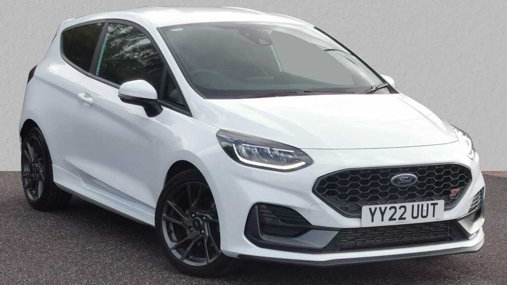 Compare Ford Fiesta 1.5 Ecoboost St-2 Navigation YY22UUT White