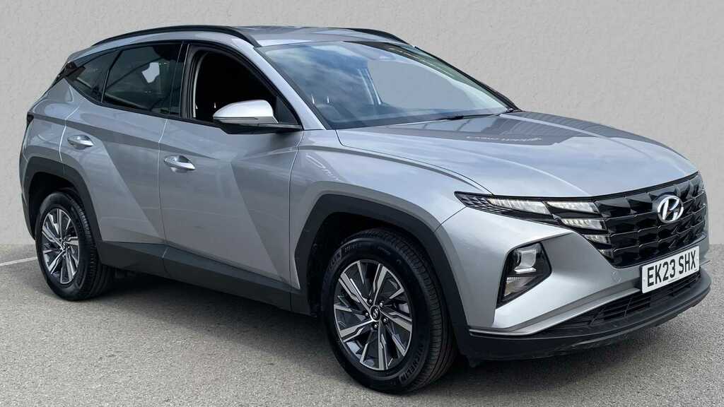 Compare Hyundai Tucson 1.6 Tgdi Hybrid 230 Se Connect 2Wd EK23SHX Silver