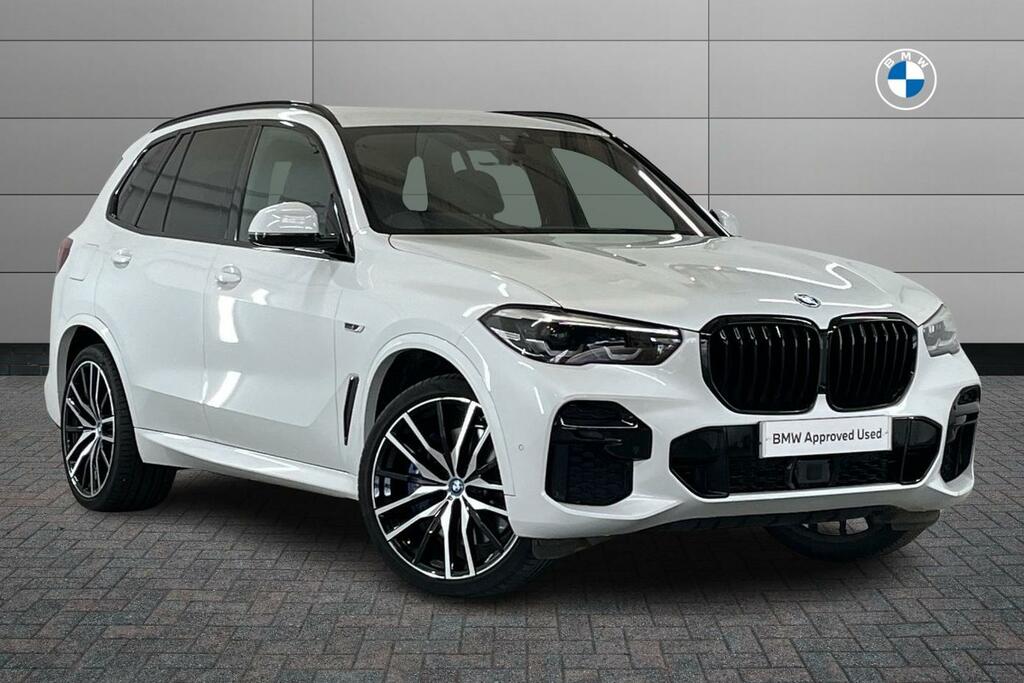 Compare BMW X5 X5 Xdrive45e M Sport EA71YBM White