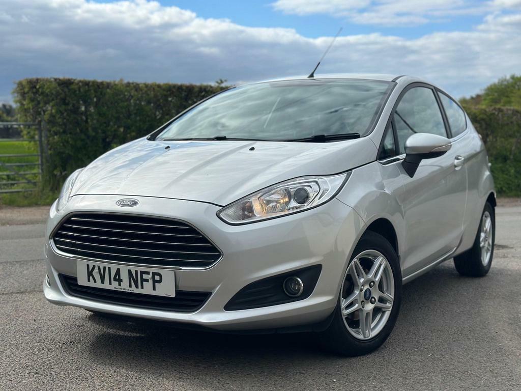 Ford Fiesta 1.0T Ecoboost Zetec Euro 5 Ss Silver #1