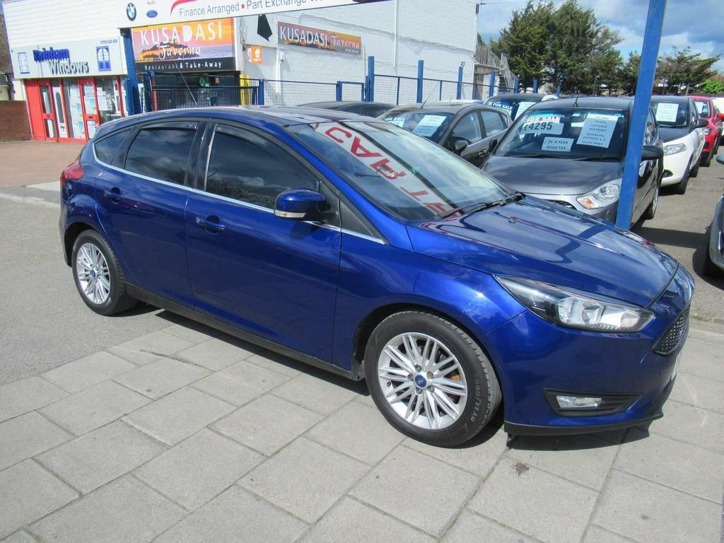 Compare Ford Focus 1.0T Ecoboost Zetec Edition Euro 6 Ss YR67DDN Blue