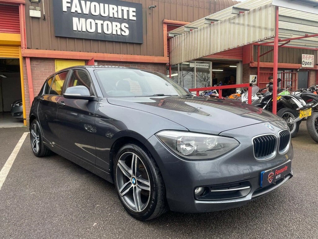 Compare BMW 1 Series 2.0 Sport Euro 5 Ss LG63FLK Grey