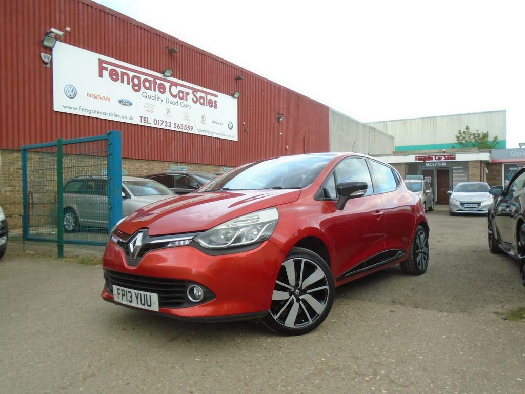 Compare Renault Clio 1.5 Dci Dynamique S Medianav Euro 5 Ss FP13YUU Red