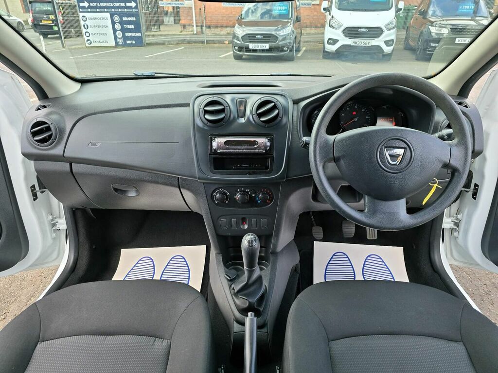 Compare Dacia Sandero Hatchback 1.2 Access Euro 5 201515 NV15ZDZ White