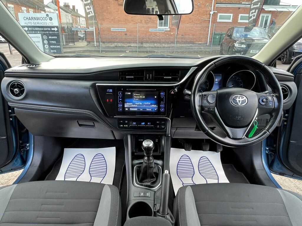 Compare Toyota Auris Hatchback 1.2 Vvt-i Icon Euro 6 Ss 201616 NJ16PVT Blue