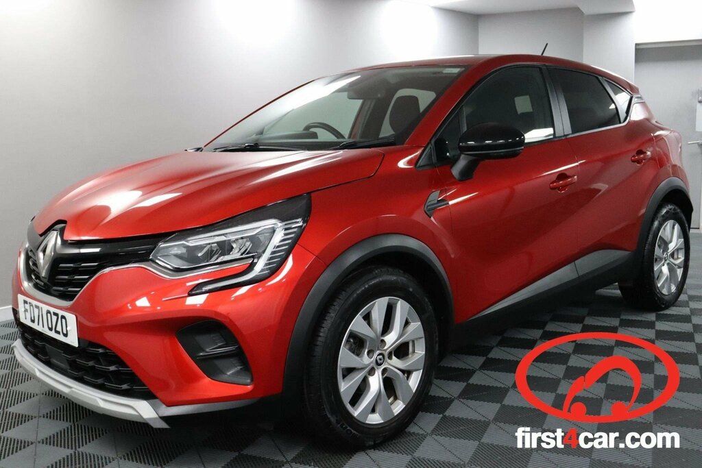Compare Renault Captur 2022 71 Iconic FD71OZO Red
