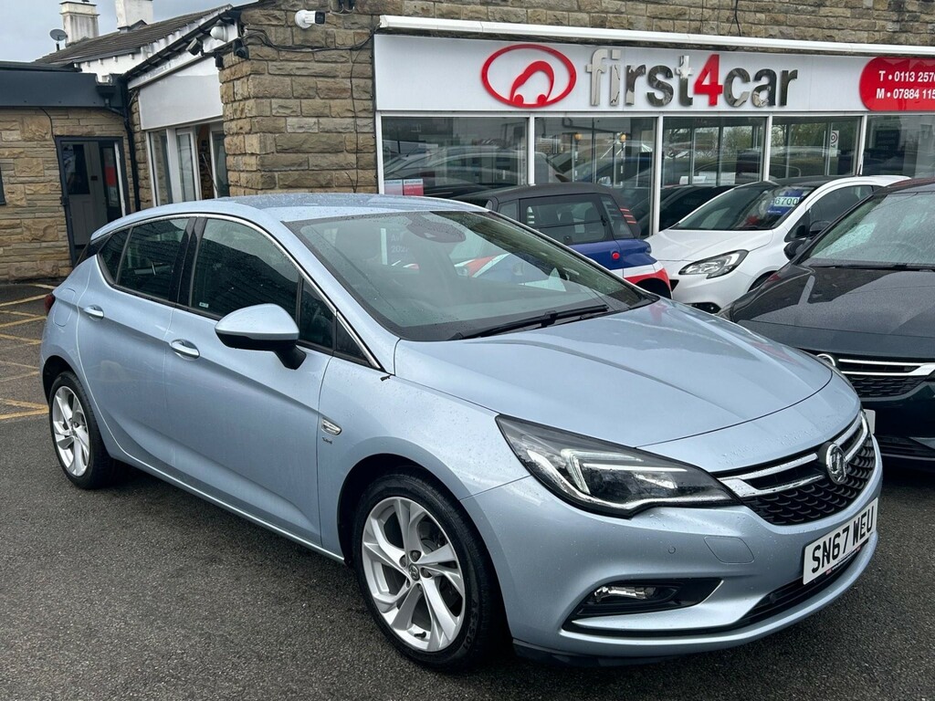 Compare Vauxhall Astra Astra Sri T SN67WEU Silver