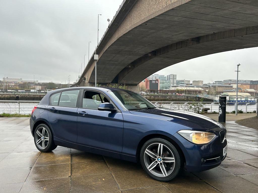 Compare BMW 1 Series 2.0 116D Sport Euro 5 Ss AF15EXJ Blue