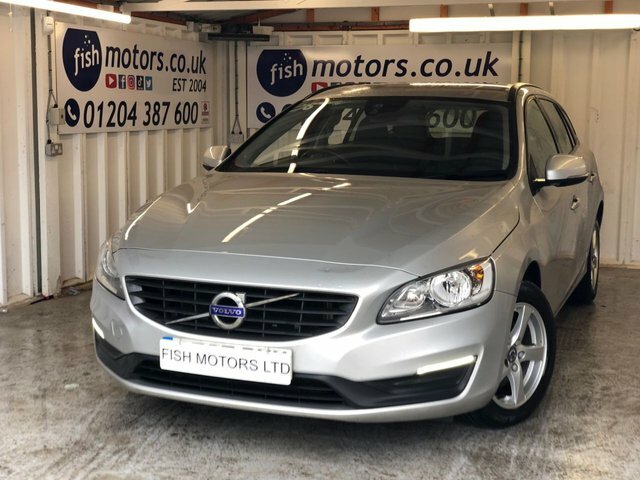 Compare Volvo V60 2.0 D2 Business Edition Lux 118 Bhp1 Ownerfsh DE67RYK Silver