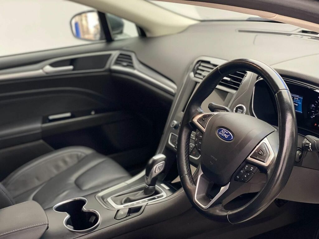 Compare Ford Mondeo Mondeo Titanium Edition Hev DG68DYY Grey