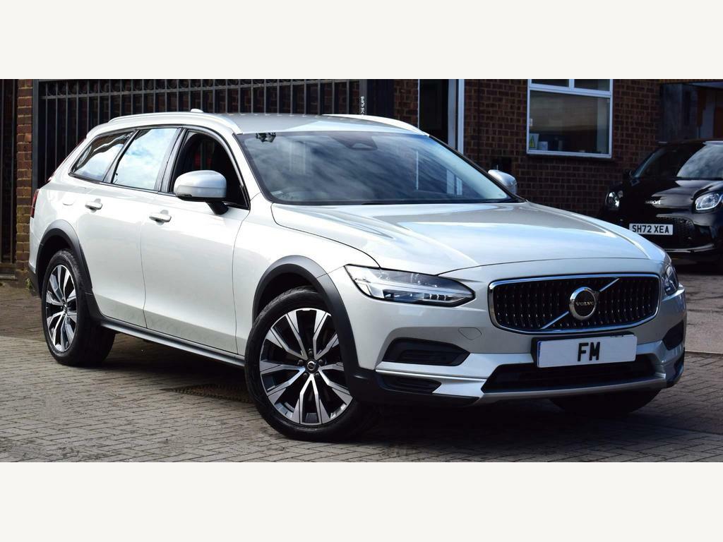 Compare Volvo V90 Cross Country B5 Cross Country Awd NK21MTO Gold