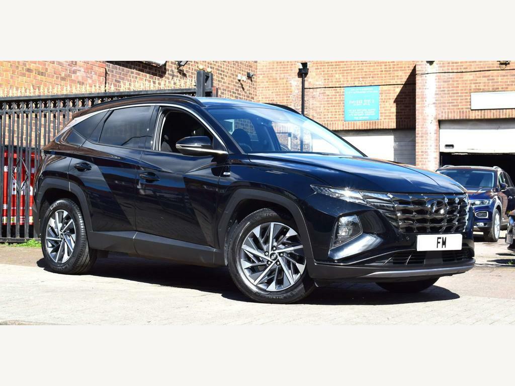 Compare Hyundai Tucson 1.6 T-gdi Mhev Premium Dct Euro 6 Ss VO21NWK Black