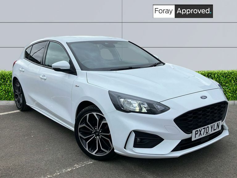 Compare Ford Focus 1.5 Ecoboost 182 St-line X PX70YLN White
