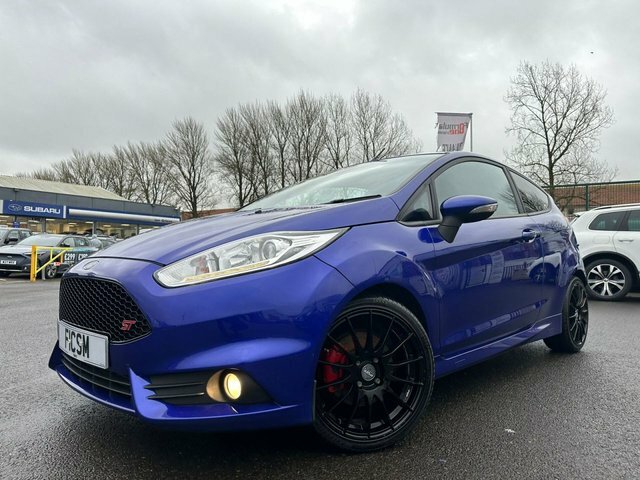 Compare Ford Fiesta 1.6 St-3 180 Bhp SY15LLV Blue