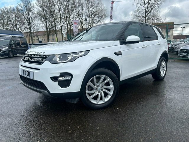 Compare Land Rover Discovery 2.0 Td4 Se Tech 180 Bhp FP66XAE White