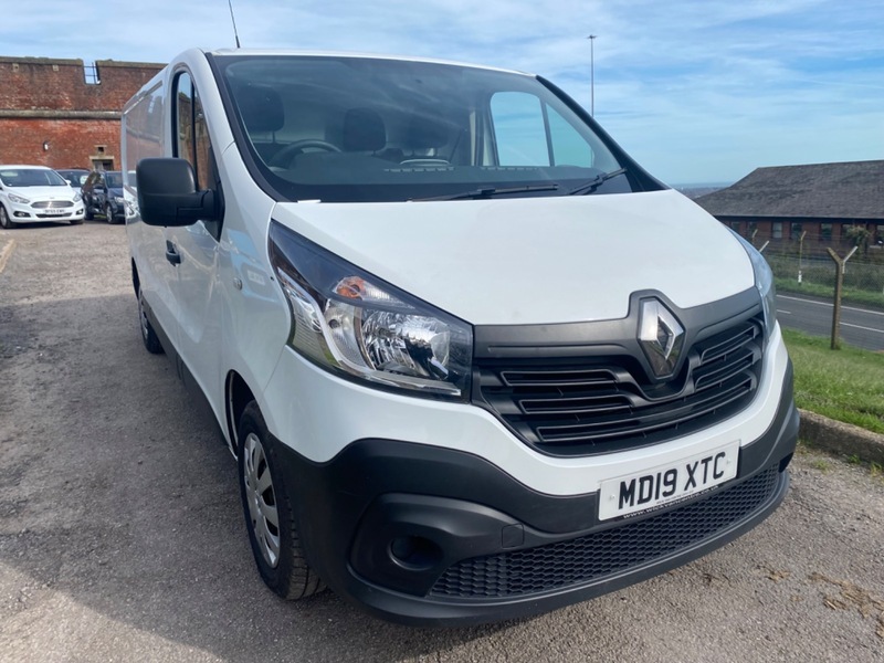 Compare Renault Trafic Trafic Ll29 Business Dci MD19XTC White