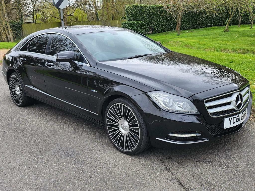 Compare Mercedes-Benz CLS 3.0 Cls350 Cdi V6 Blueefficiency Coupe G-tronic E YC61EHB Black