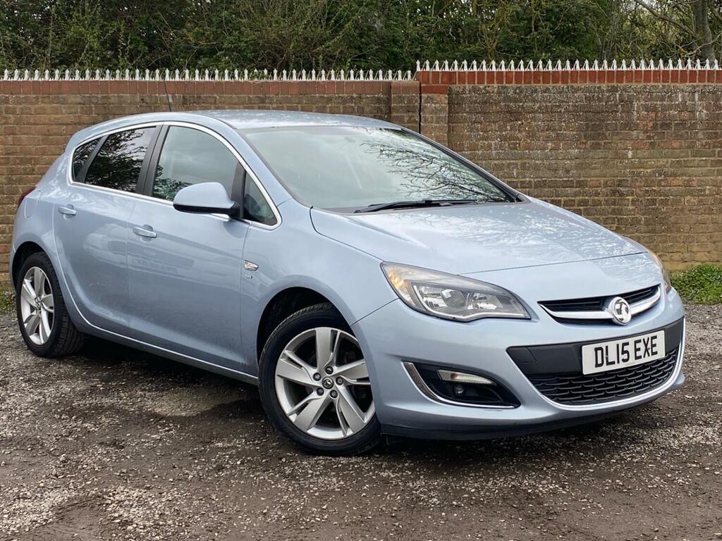 Compare Vauxhall Astra Sri DL15EXE Silver