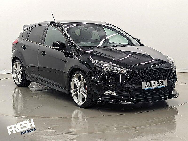 Compare Ford Focus T Ecoboost St-2 AO17RRU Black