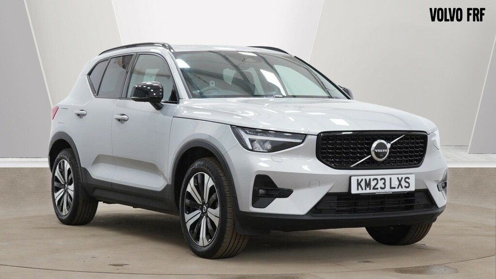 Compare Volvo XC40 Recharge Ultimate, T5 Plug-in Hybrid, KM23LXS Silver