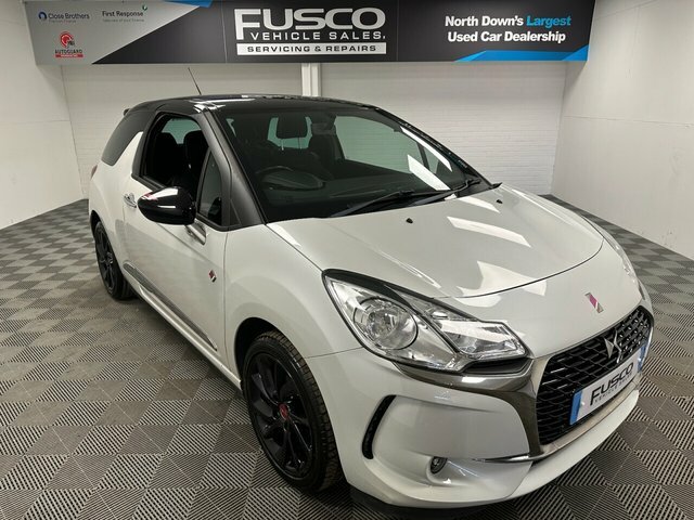 Compare DS DS 3 1.2 Puretech Performance Line Ss 109 Bhp NL17YMO White