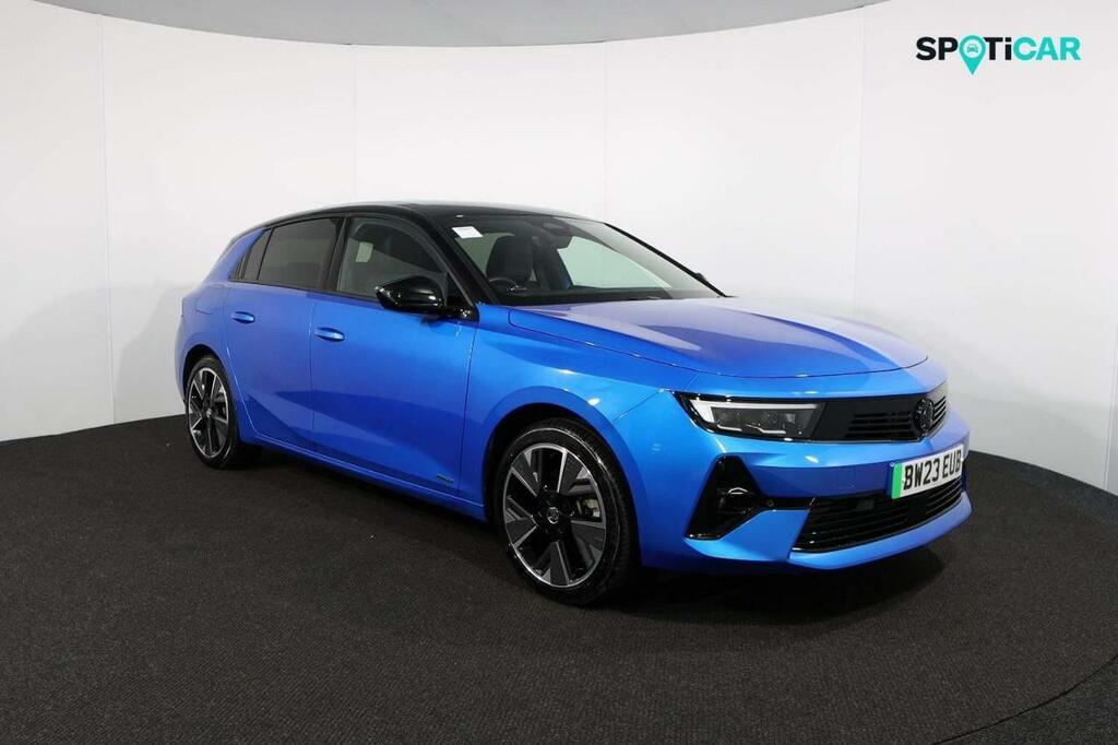 Compare Vauxhall Astra Astra-e 54Kwh Gs BW23EUB Blue
