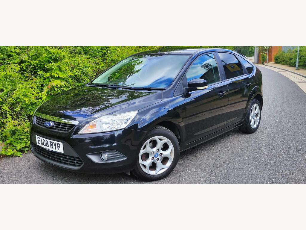Compare Ford Focus 1.6 Style EA08RYP Black