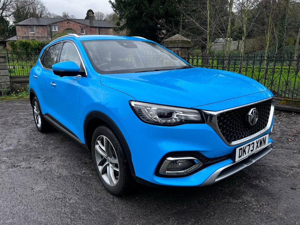Compare MG HS Hs Excite Phev DK73XWN Blue