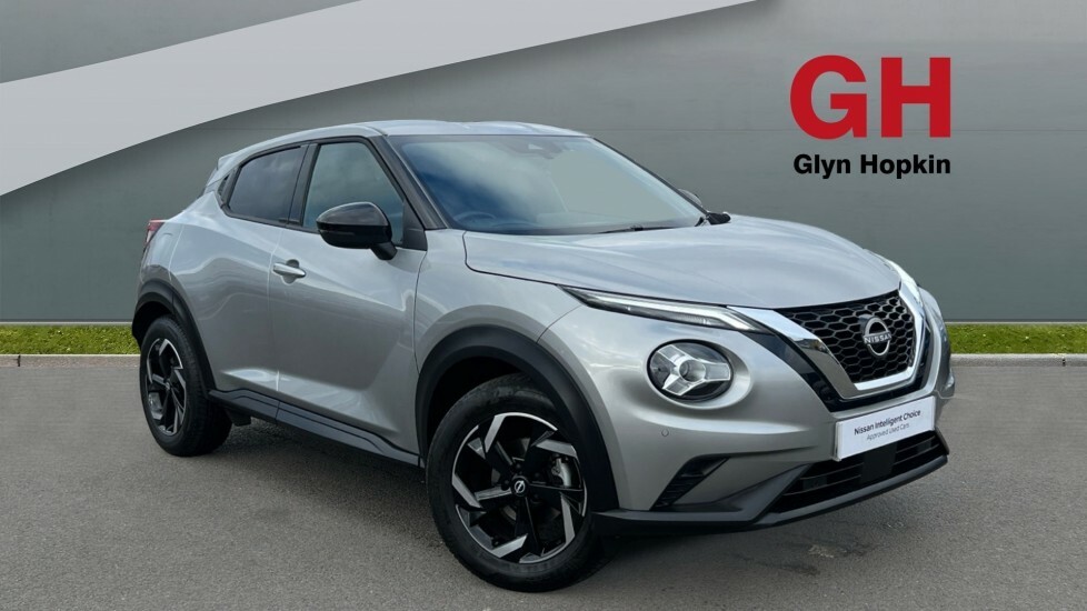 Compare Nissan Juke 1.0 Dig-t 114 N-connecta Dct KW22DWC Silver
