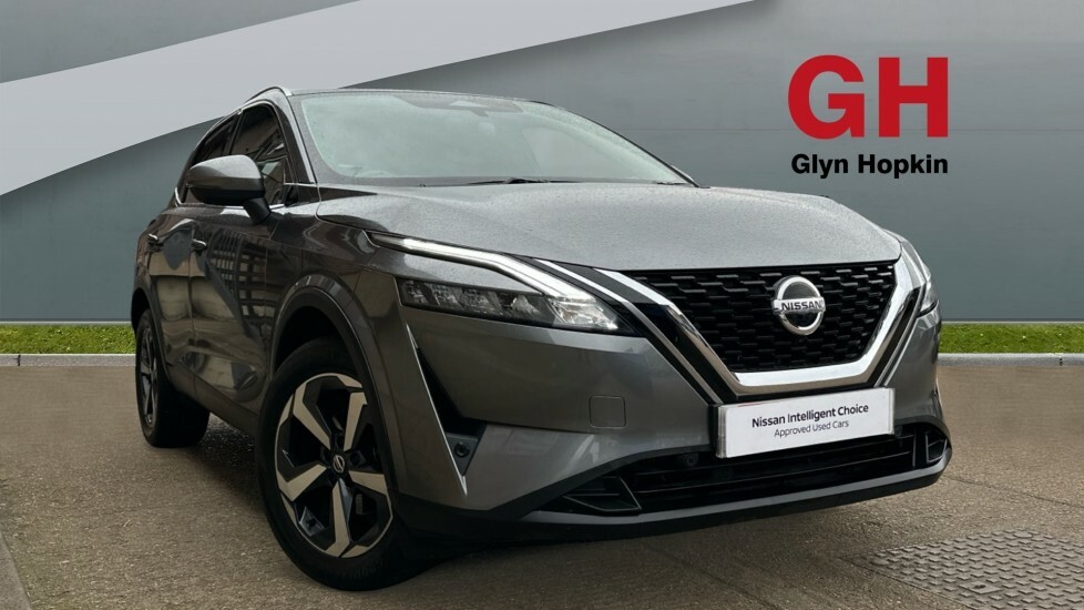 Compare Nissan Qashqai 1.3 Dig-t Mh N-connecta Glass Roof EJ71DWA 